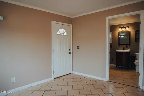 Entry Way - 204 Dunford Circle Limestone Tn 37681, Limestone, TN 37681 photo 1 of 4