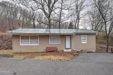 2033 Burke Drive Kingsport Tn 37660, Kingsport, TN 37660