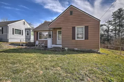 3353 Bloomingdale Road Kingsport Tn 37660, Kingsport, TN 37660
