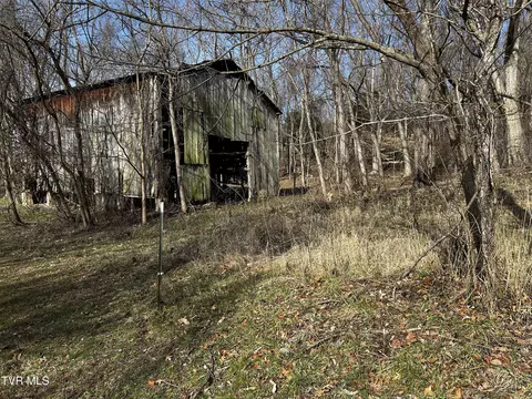 198 Maple Tree Lane Watauga Tn 37694, Watauga, TN 37694 photo 2