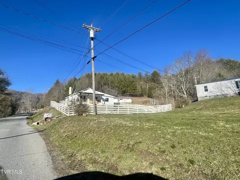 122 Blue Grass Road Roan Mountain Tn 37687, Roan Mountain, TN 37687