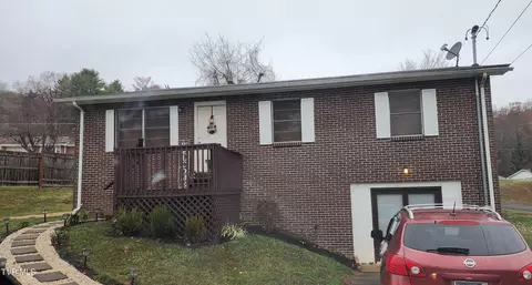 509 Sunnyvale Drive Johnson City Tn 37601, Johnson City, TN 37601