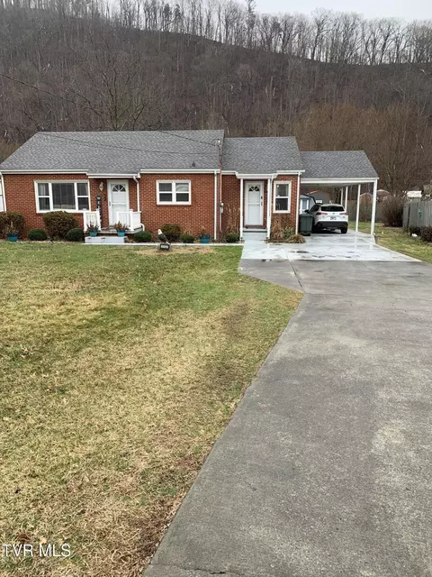 1102 Broad Street Elizabethton Tn 37643, Elizabethton, TN 37643
