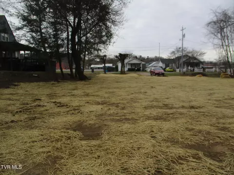 803 S Riverside Drive Elizabethton Tn 37643, Elizabethton, TN 37643