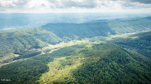 1200 Douglas Drive 1 Sneedville Tn 37869, Sneedville, TN 37869