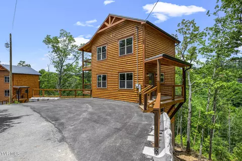1864 Blue Tick Way Sevierville Tn 37876, Sevierville, TN 37876
