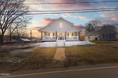 607 E Oakland Avenue Johnson City Tn 37601, Johnson City, TN 37601
