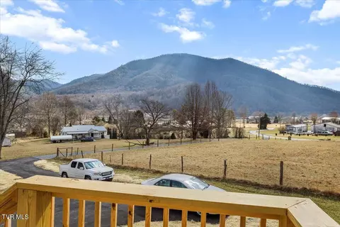 116 Coleman Road Road Hampton Tn 37658, Hampton, TN 37658 photo 6
