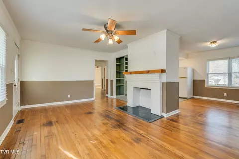 Living - 615 Crook Street Hampton Tn 37658, Hampton, TN 37658 photo 3 of 4