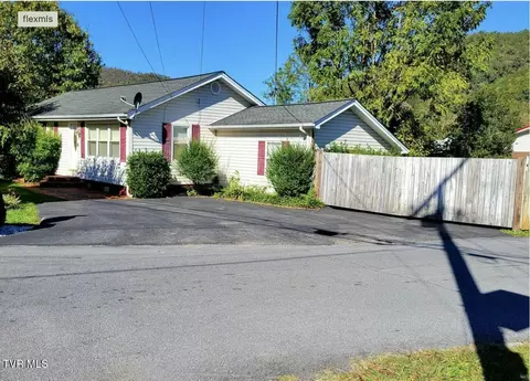 615 Crook Street Hampton Tn 37658, Hampton, TN 37658