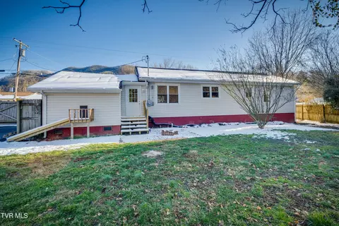 Exterior - 615 Crook Street Hampton Tn 37658, Hampton, TN 37658 photo 4 of 5
