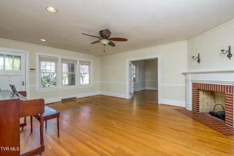 Living - 270 E Valley Street Abingdon Va 24210, Abingdon, VA 24210 photo 3 of 5