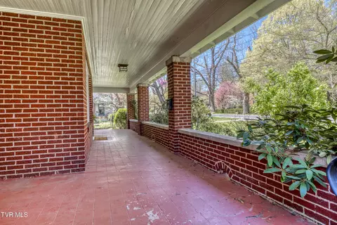 Exterior - 270 E Valley Street Abingdon Va 24210, Abingdon, VA 24210 photo 4 of 16