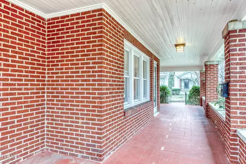 Exterior - 270 E Valley Street Abingdon Va 24210, Abingdon, VA 24210 photo 11 of 16