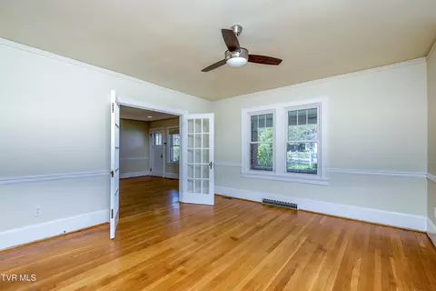 Living - 270 E Valley Street Abingdon Va 24210, Abingdon, VA 24210 photo 4 of 5