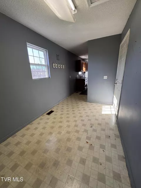 Entry Way - 111 Miller Street Limestone Tn 37681, Limestone, TN 37681 photo 2 of 2