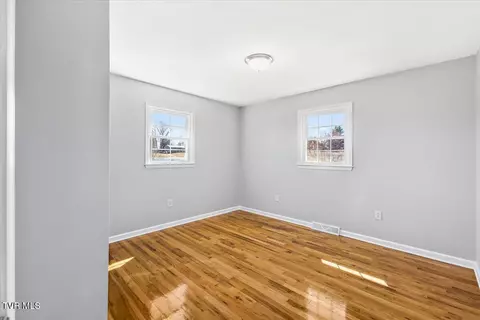Bedroom - 197 Dewdrop Place Bristol Va 24201, Bristol, VA 24201 photo 1 of 6