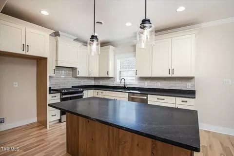 385 Gransley Court Gray Tn 37615, Gray, TN 37615 photo 12