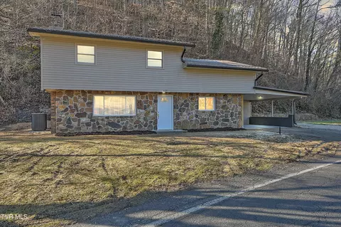 4221 Reservoir Road Kingsport Tn 37660, Kingsport, TN 37660
