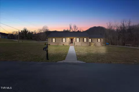 101 Eloise Lane Unicoi Tn 37692, Unicoi, TN 37692