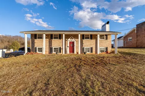 5613 Apache Drive Kingsport Tn 37664, Kingsport, TN 37664