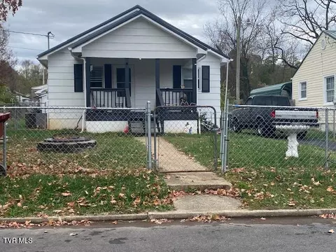208 Dyer Street Johnson City Tn 37601, Johnson City, TN 37601