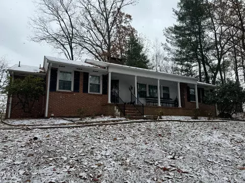 114 Skyline Drive Bristol Tn 37620, Bristol, TN 37620
