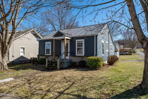 116 W H Street Elizabethton Tn 37643, Elizabethton, TN 37643