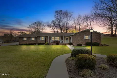 207 Beaumont Lane Bluff City Tn 37618, Bluff City, TN 37618