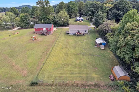 View/Area - 150 N Carr Lane Fall Branch Tn 37656, Fall Branch, TN 37656 photo 5 of 6
