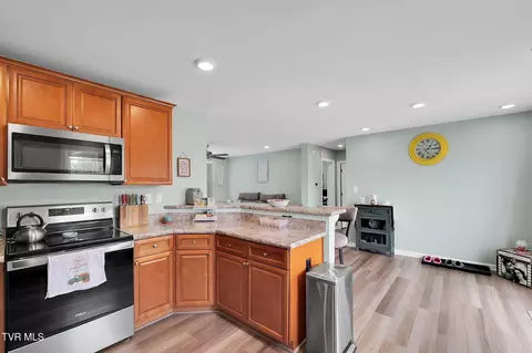 Kitchen - 150 N Carr Lane Fall Branch Tn 37656, Fall Branch, TN 37656 photo 2 of 3