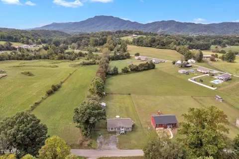 View/Area - 150 N Carr Lane Fall Branch Tn 37656, Fall Branch, TN 37656 photo 4 of 6