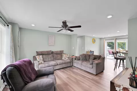 Living - 150 N Carr Lane Fall Branch Tn 37656, Fall Branch, TN 37656 photo 1 of 1