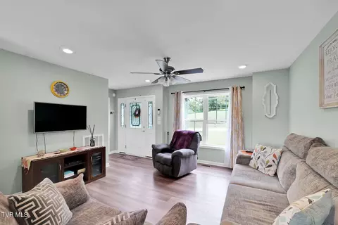 Other - 150 N Carr Lane Fall Branch Tn 37656, Fall Branch, TN 37656 photo 3 of 13