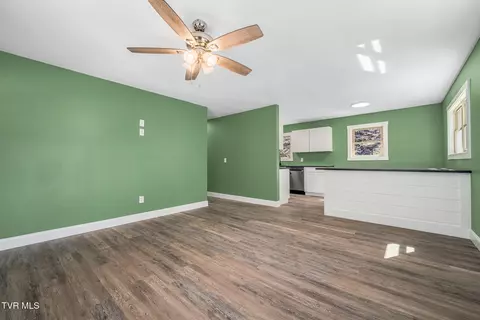 Living - 307 Piney Grove Road Hampton Tn 37658, Hampton, TN 37658 photo 2 of 4