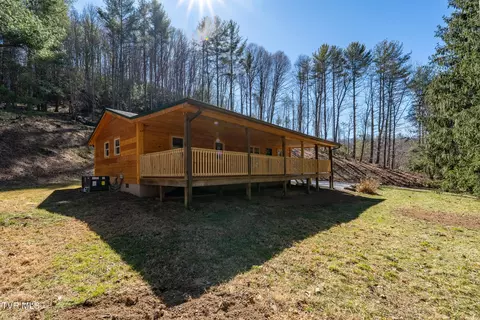 Exterior - 307 Piney Grove Road Hampton Tn 37658, Hampton, TN 37658 photo 4 of 17