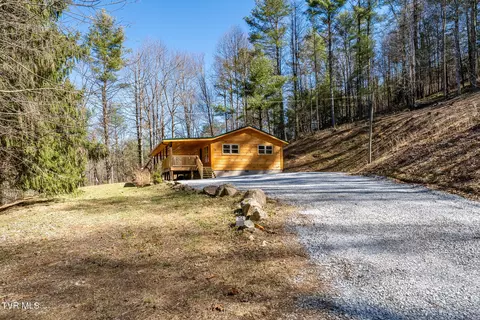 Other - 307 Piney Grove Road Hampton Tn 37658, Hampton, TN 37658 photo 3 of 10