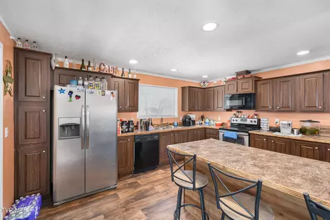 Kitchen - 819 N Mohawk Drive Erwin Tn 37650, Erwin, TN 37650 photo 1 of 3