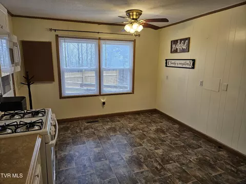 229 Harm Ridge Coeburn Va 24230, Coeburn, VA 24230 photo 18