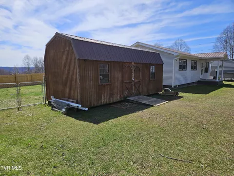 229 Harm Ridge Coeburn Va 24230, Coeburn, VA 24230 photo 9