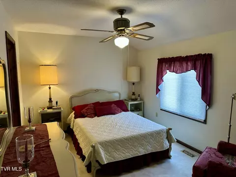 1018 Pebble Drive Bristol Va 24201, Bristol, VA 24201 photo 20