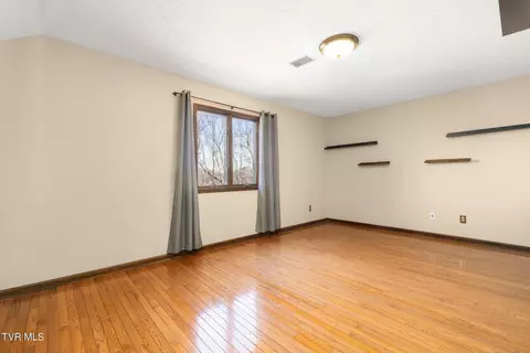 434 Riverview Drive Johnson City Tn 37601, Johnson City, TN 37601 photo 20