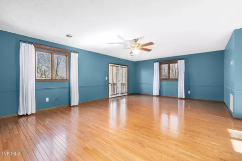 434 Riverview Drive Johnson City Tn 37601, Johnson City, TN 37601 photo 28