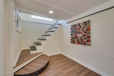 Entry Way - 330 Robertson Road Chuckey Tn 37641, Chuckey, TN 37641 photo 3 of 3