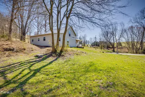 Exterior - 330 Robertson Road Chuckey Tn 37641, Chuckey, TN 37641 photo 4 of 5