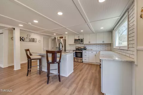 Kitchen - 330 Robertson Road Chuckey Tn 37641, Chuckey, TN 37641 photo 2 of 4