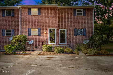 201 Ron Royce Drive 9 Elizabethton Tn 37643, Elizabethton, TN 37643