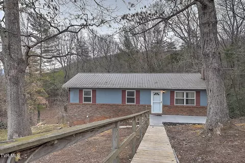 119 Days End Road Elizabethton Tn 37643, Elizabethton, TN 37643