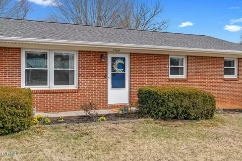 2708 Oak Cliff Court Johnson City Tn 37601, Johnson City, TN 37601