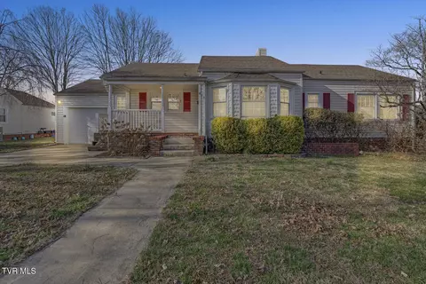 411 W D Street Elizabethton Tn 37643, Elizabethton, TN 37643